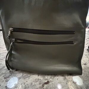BOTKIER leather olive green shoulder bag used great shape